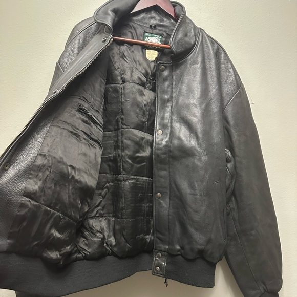 Vintage Roots Dark Leather Bomber Jacket - Picture 4 of 6